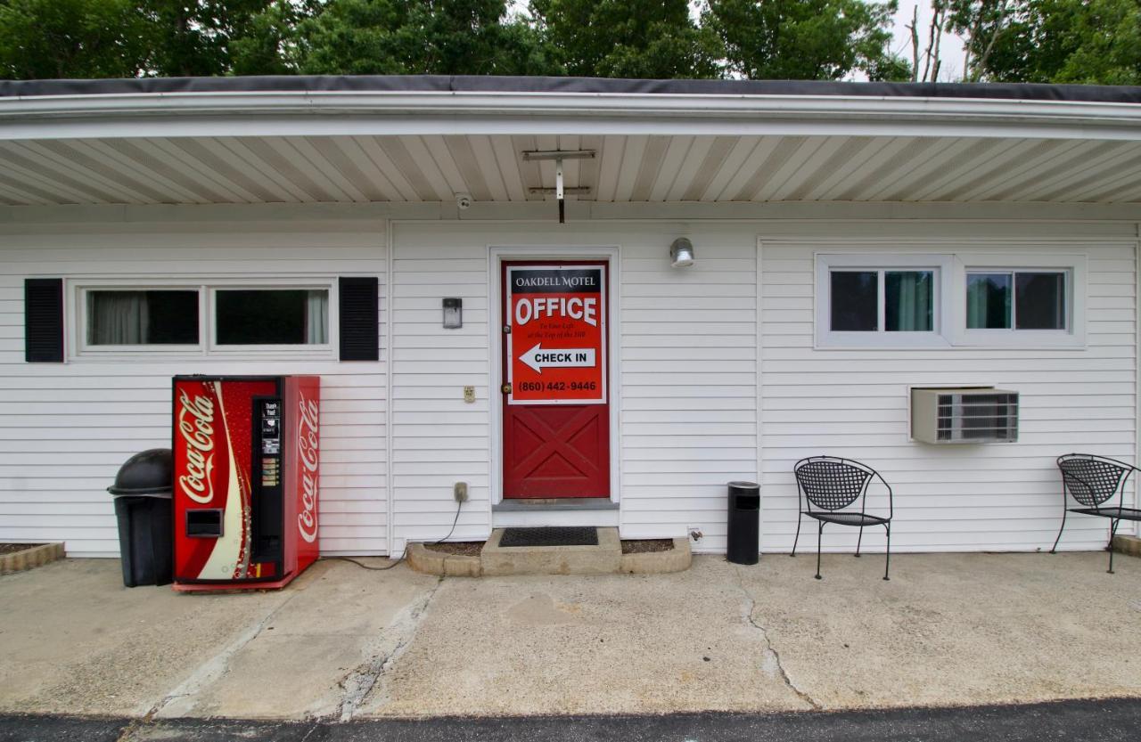 Oakdell Motel Waterford Ct エクステリア 写真