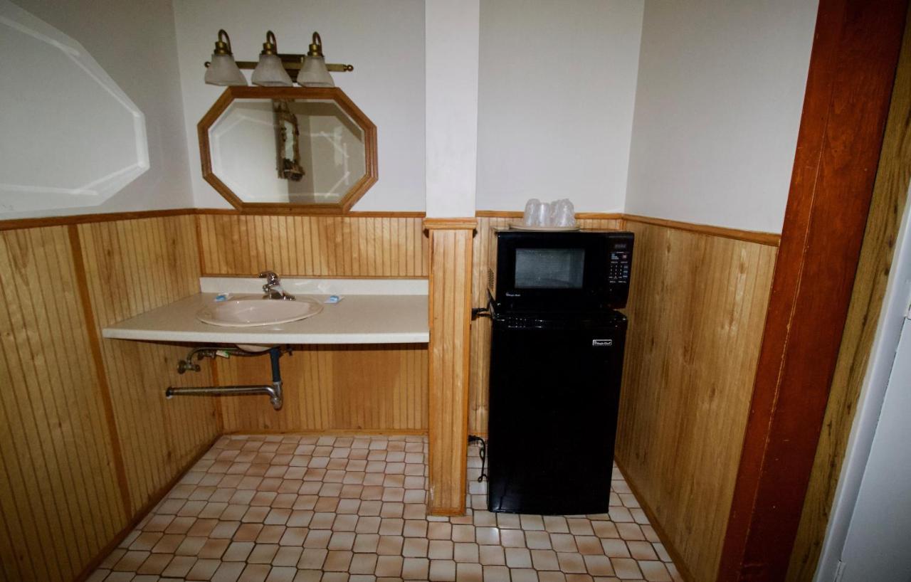 Oakdell Motel Waterford Ct エクステリア 写真