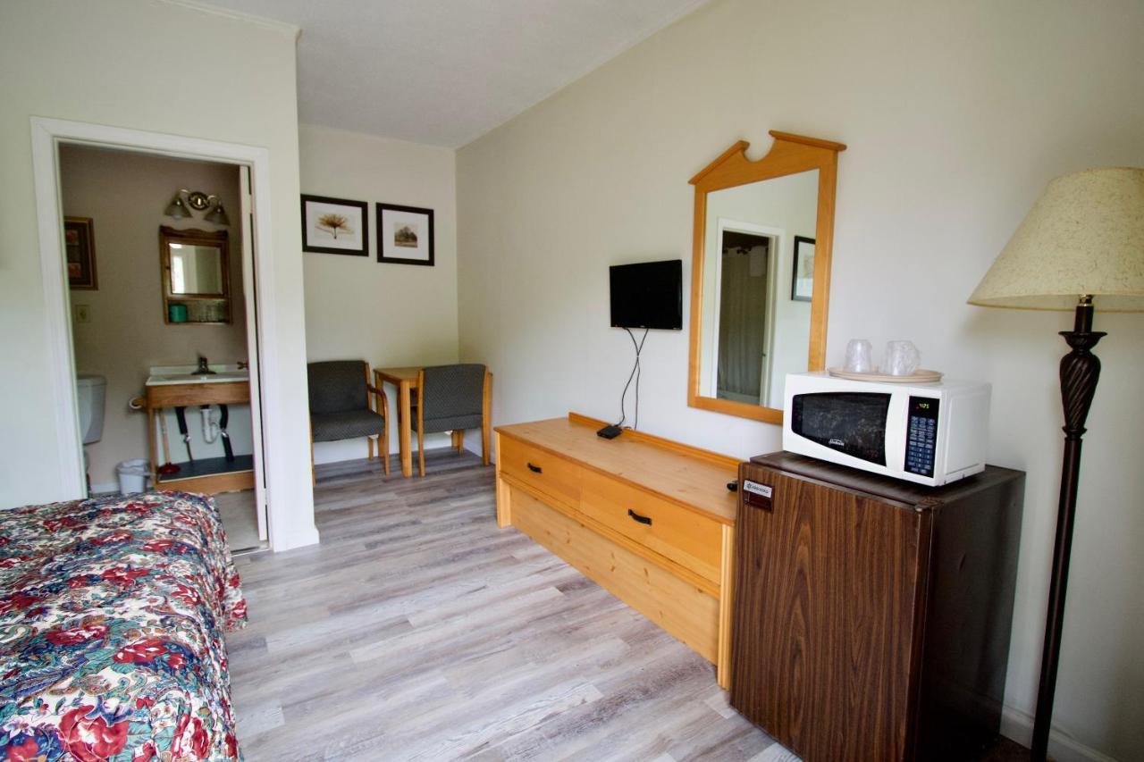Oakdell Motel Waterford Ct エクステリア 写真